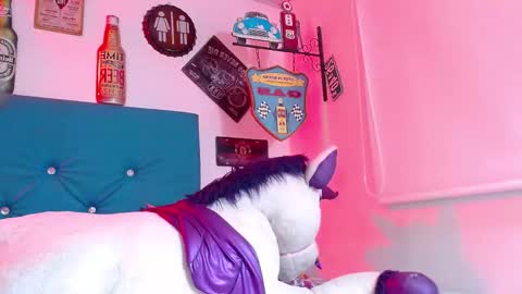 Snapshot of lili_roussi chatting on 10-04-25, 03:04 lili_roussi online show from 10-04-25, 03:04