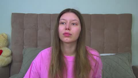 Snapshot of liliabianca chatting on 02-16-26, 06:53 Mia online show from 02-16-26, 06:53