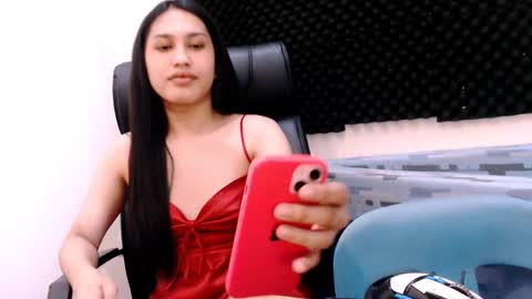 Snapshot of liliana_parker chatting on 05-27-26, 08:28 liliana_parker online show from 05-27-26, 08:28