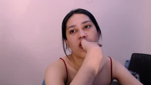 Snapshot of liliana_parker chatting on 05-29-26, 04:27 liliana_parker online show from 05-29-26, 04:27