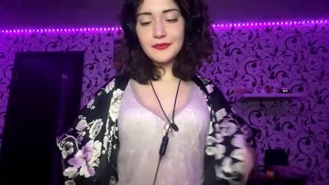 Lili online show from 11-12-25, 04:29