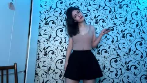 Lili online show from 12-17-25, 03:18