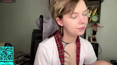 Lilian online show from 06-05-26, 07:14