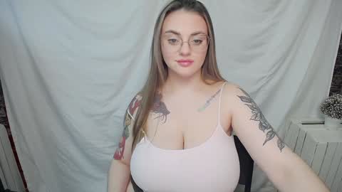 Lilia online show from 02-06-25, 11:54