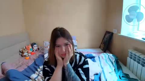 liliawoolf online show from 10-18-25, 11:44