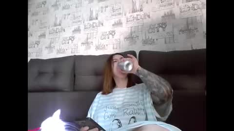 liliawoolf online show from 11-02-25, 09:00