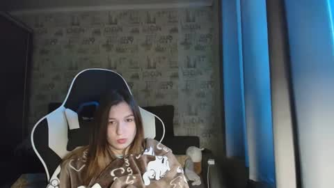 Snapshot of liliawoolf chatting on 05-04-26, 03:30 liliawoolf online show from 05-04-26, 03:30