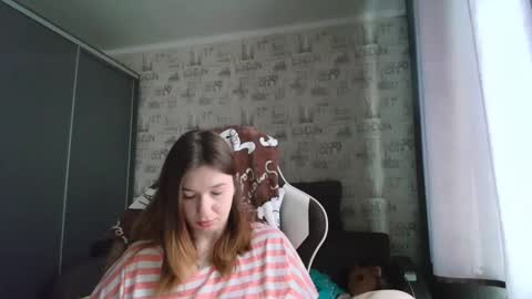 Snapshot of liliawoolf chatting on 06-10-26, 06:01 liliawoolf online show from 06-10-26, 06:01
