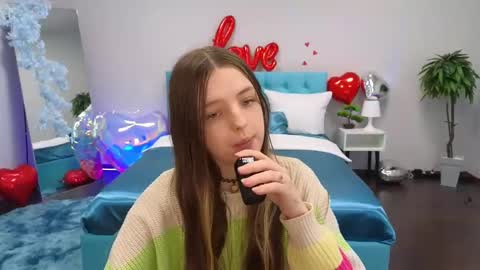 Lili Bakery online show from 02-11-25, 04:22