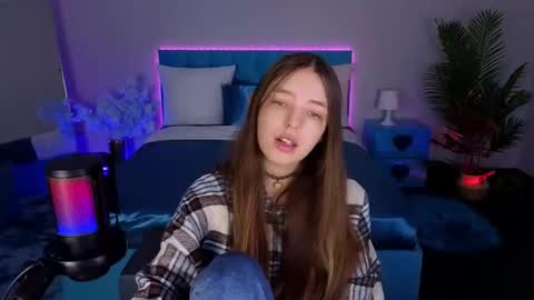 Lili Bakery online show from 11-17-25, 02:17