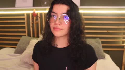  Lili  online show from 03-11-25, 06:43