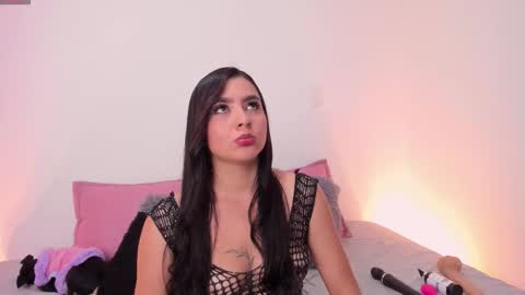 Snapshot of lilicopper__ chatting on 01-11-26, 04:39 online show from 01-11-26, 04:39