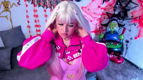 Lilie  online show from 10-29-25, 09:38