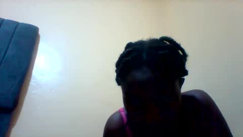 Snapshot of liligal chatting on 05-21-26, 07:54 liligal online show from 05-21-26, 07:54