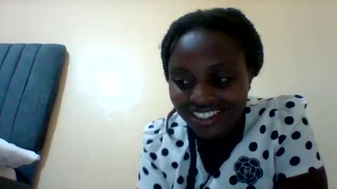 Snapshot of liligal chatting on 05-26-26, 06:59 liligal online show from 05-26-26, 06:59