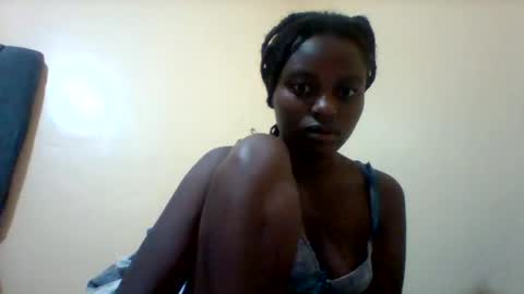 Snapshot of liligal chatting on 05-27-26, 04:31 liligal online show from 05-27-26, 04:31