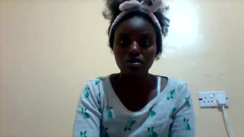 Snapshot of liligal chatting on 06-02-26, 07:16 liligal online show from 06-02-26, 07:16