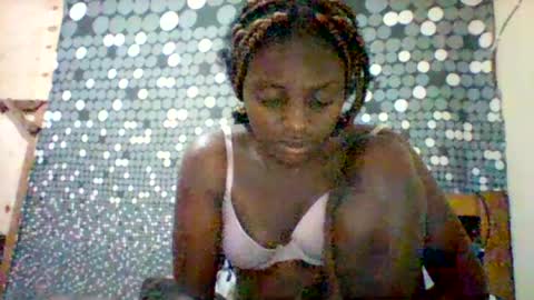 Snapshot of liligal chatting on 06-24-26, 05:28 liligal online show from 06-24-26, 05:28