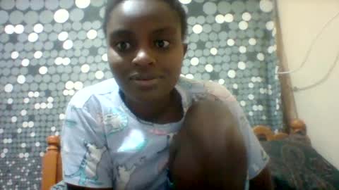 Snapshot of liligal chatting on 07-15-26, 04:18 liligal online show from 07-15-26, 04:18