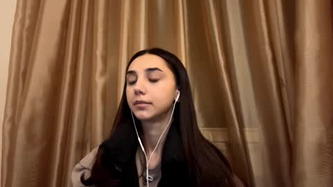 Snapshot of lilihalvorsen chatting on 09-30-25, 10:26 Lina online show from 09-30-25, 10:26