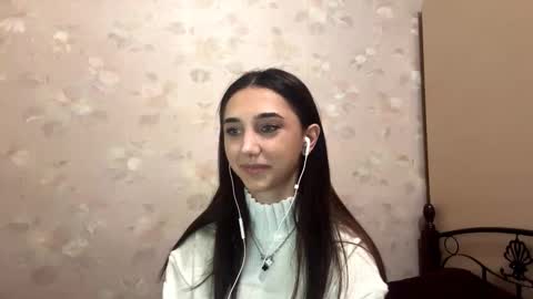 Snapshot of lilihalvorsen chatting on 10-10-25, 10:20 Lina online show from 10-10-25, 10:20