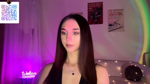 Lina online show from 03-15-26, 10:49