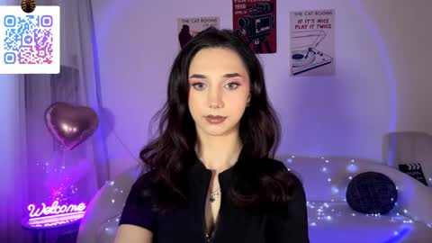 Snapshot of lilihalvorsen chatting on 06-08-26, 01:28 Lina online show from 06-08-26, 01:28