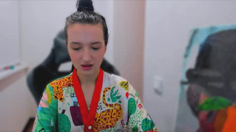             ...  online show from 01-12-25, 03:46