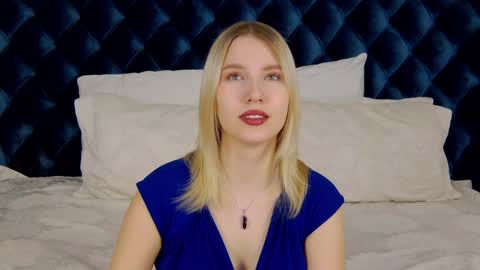 LiliLinn online show from 01-18-25, 04:48