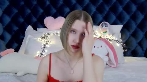 LiliLinn online show from 03-03-25, 04:25