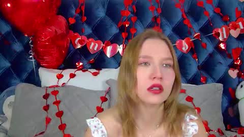 LiliLinn online show from 02-16-26, 04:52