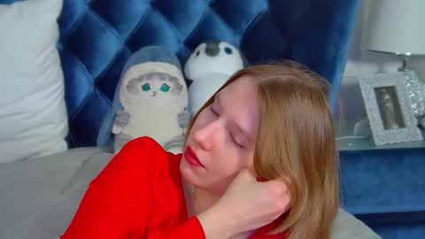 LiliLinn online show from 03-12-26, 04:51