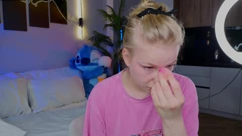 lililok101 online show from 04-21-26, 01:53