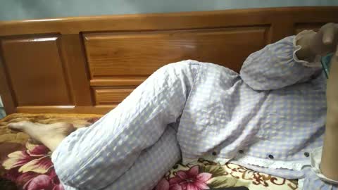 Snapshot of lililove88 chatting on 11-06-25, 01:34 lililove88 online show from 11-06-25, 01:34