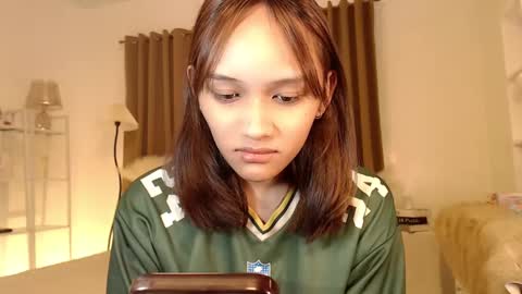 Chloe online show from 03-11-25, 06:32