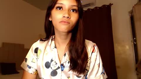 Chloe online show from 10-06-25, 05:16