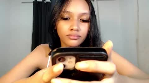 Snapshot of lilit_sensual chatting on 03-04-26, 06:03 Chloe online show from 03-04-26, 06:03