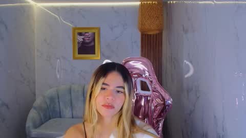 Lilith  online show from 09-19-25, 02:18