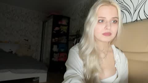 Lilly online show from 03-12-26, 03:07