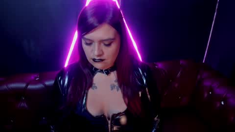 Snapshot of lilith_levonee_ chatting on 12-02-24, 11:51 Lilith online show from 12-02-24, 11:51