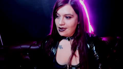 Snapshot of lilith_levonee_ chatting on 01-18-25, 04:26 Lilith online show from 01-18-25, 04:26