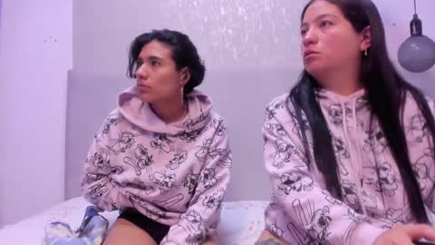 Lilith y Luna online show from 06-01-26, 02:08