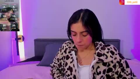 Snapshot of lilith_petit_ chatting on 07-04-26, 01:17 Lili petit online show from 07-04-26, 01:17