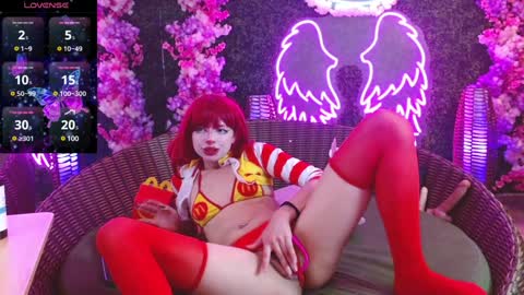Snapshot of lilith_vamp chatting on 01-24-25, 04:37 LILITH 200 LIKES Thursday Clown Costume M online show from 01-24-25, 04:37
