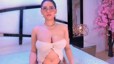    online show from 09-23-25, 01:25