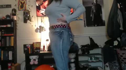 molly online show from 03-28-26, 03:22