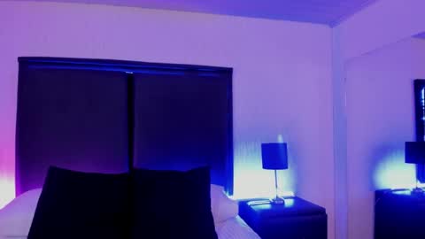 LilithBluum  online show from 04-14-26, 06:58