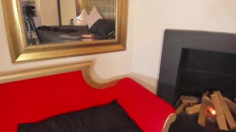   online show from 11-12-25, 07:03