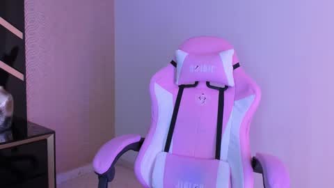 Snapshot of lilithcary chatting on 03-04-25, 08:16 Lilith online show from 03-04-25, 08:16