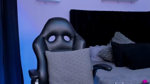 Snapshot of lilithcollins chatting on 07-15-26, 12:54 LILIKTH online show from 07-15-26, 12:54